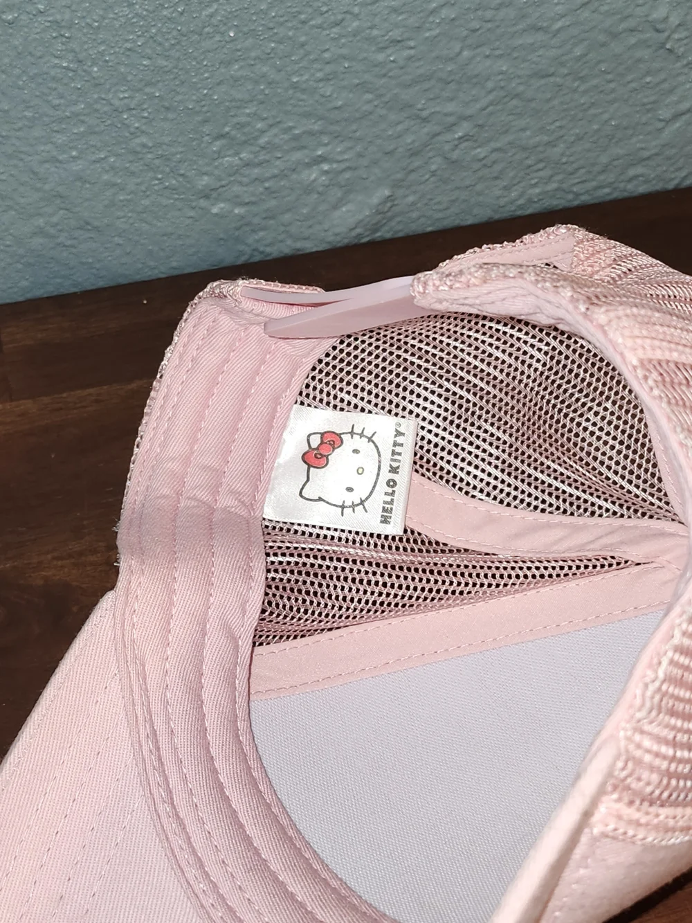 Hello Kitty Girls Pink Mesh Snapback Hat